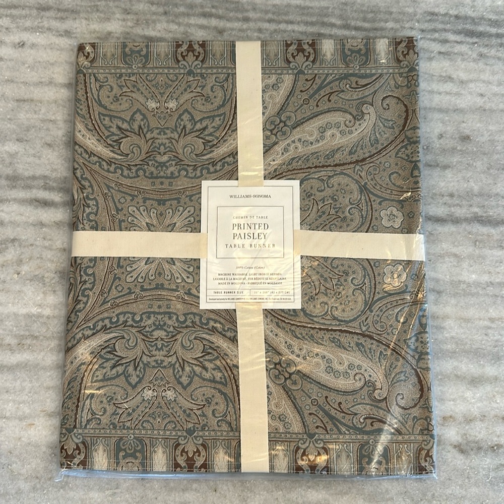 NEW Williams Sonoma Printed Paisley Table Runner, 16” by 108”